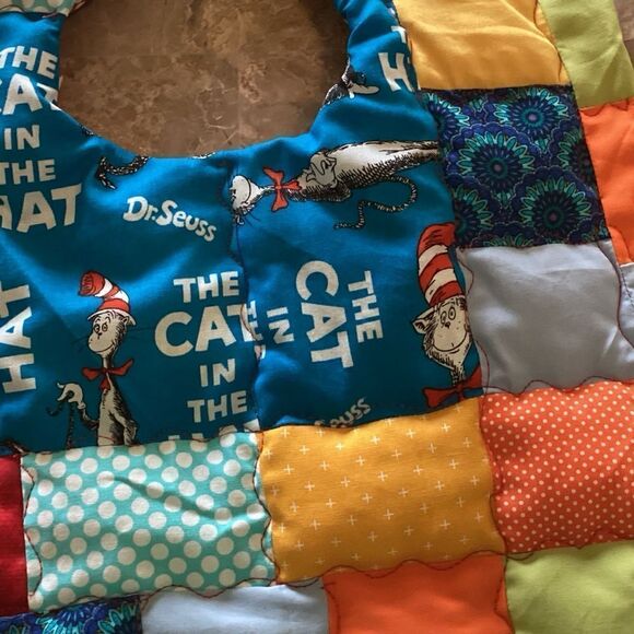 NWT. Hand Crafted Reversible Quilted Baby Bib - Picture 5 of 9